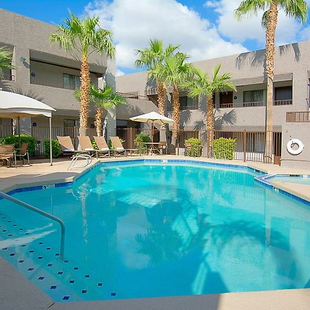 Hotel Tempe/Phoenix Airport Innsuites Hotel & Suites Экстерьер фото