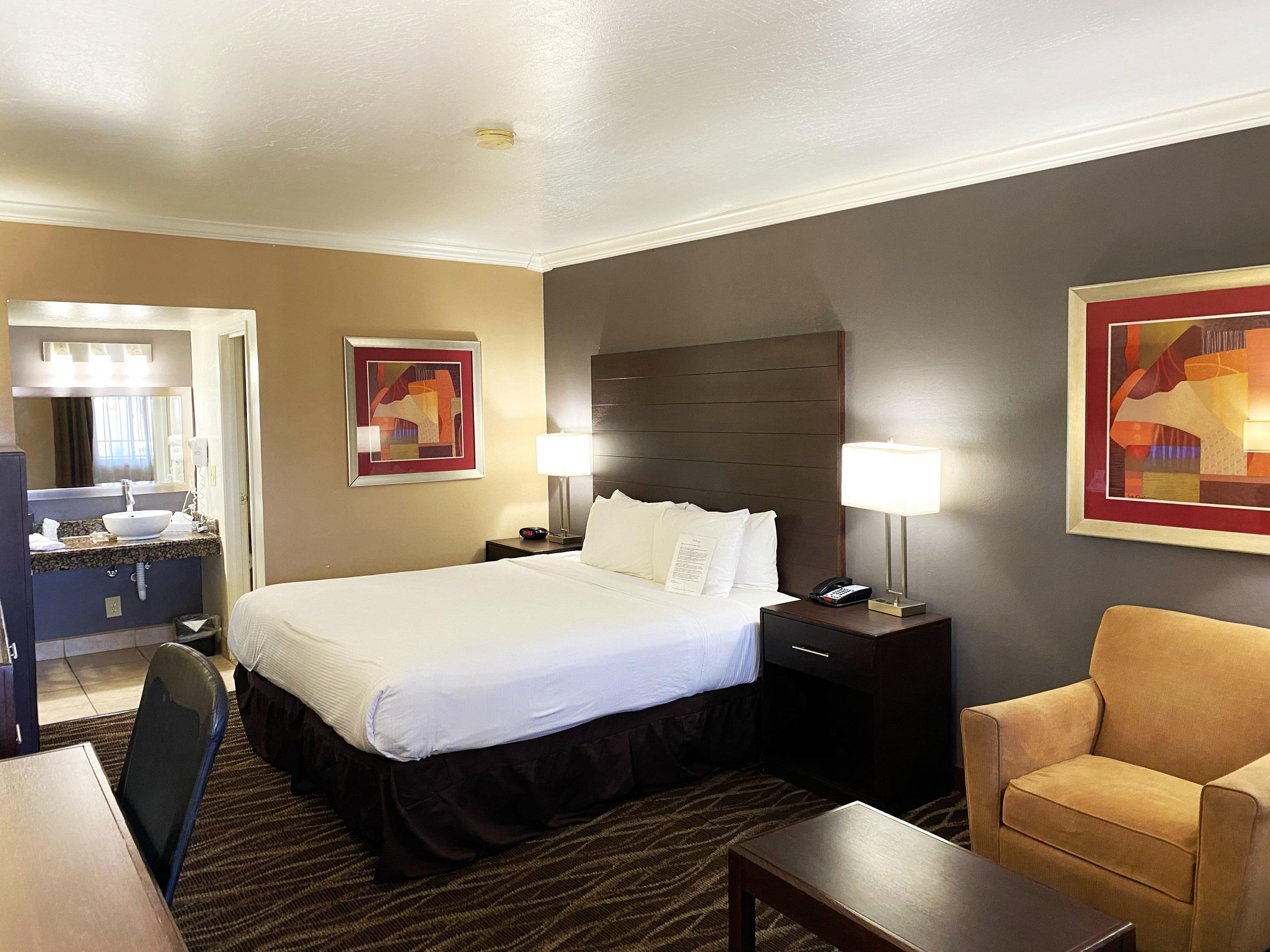 Hotel Tempe/Phoenix Airport Innsuites Hotel & Suites Экстерьер фото