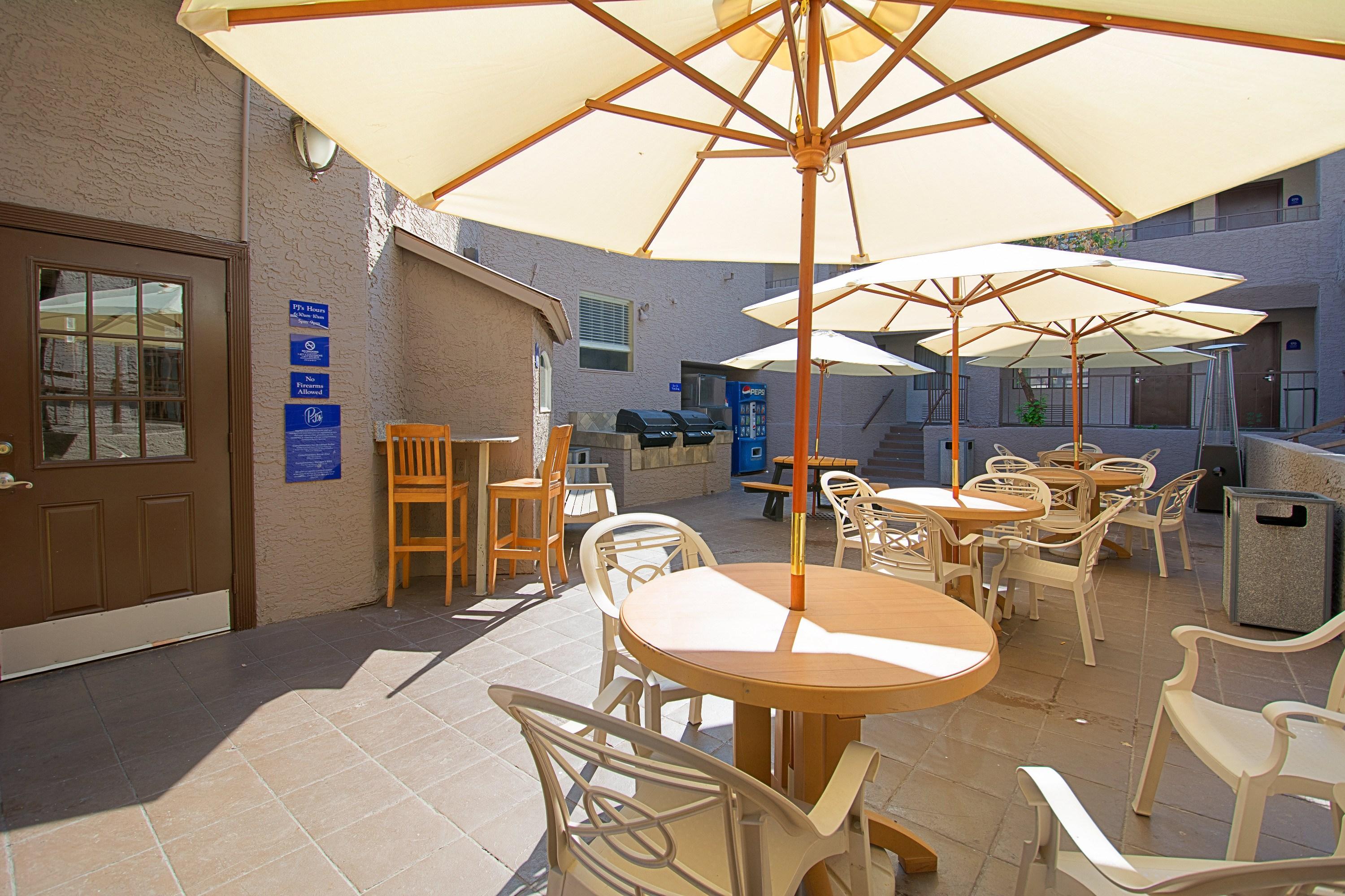 Hotel Tempe/Phoenix Airport Innsuites Hotel & Suites Экстерьер фото