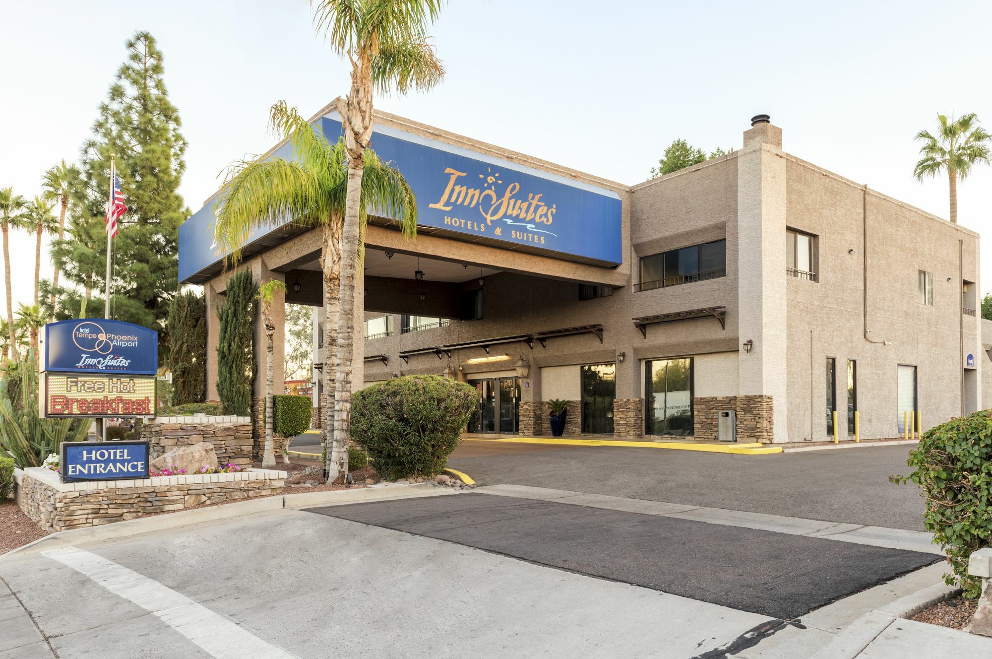 Hotel Tempe/Phoenix Airport Innsuites Hotel & Suites Экстерьер фото