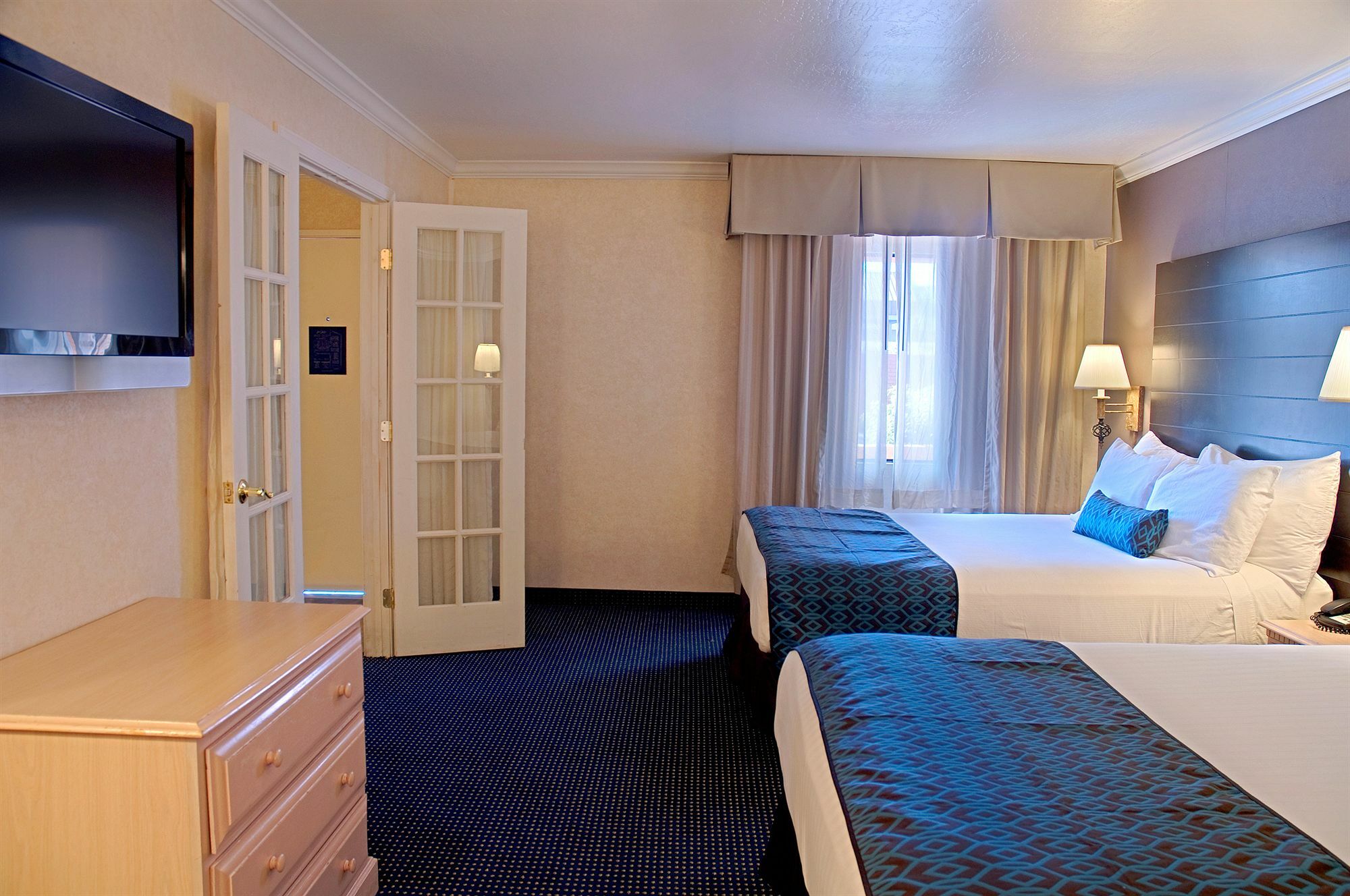 Hotel Tempe/Phoenix Airport Innsuites Hotel & Suites Экстерьер фото