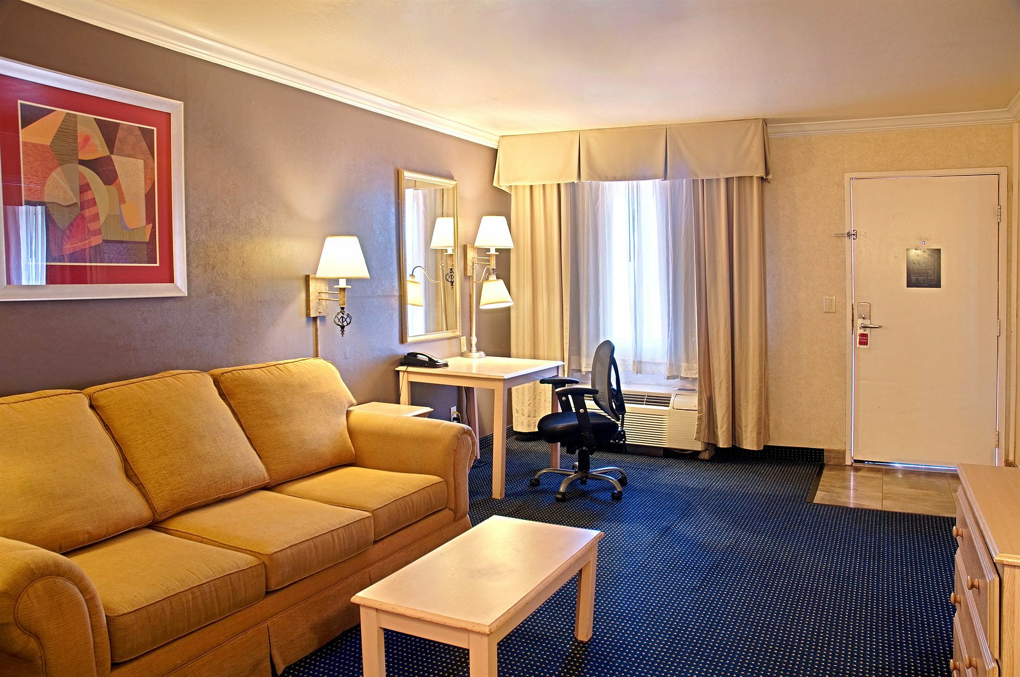 Hotel Tempe/Phoenix Airport Innsuites Hotel & Suites Экстерьер фото